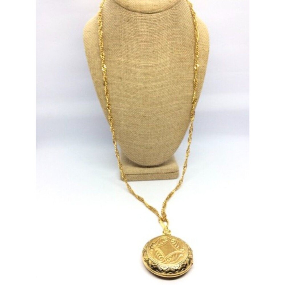 Vintage Locket Necklace Gold Tone Round Engraved Photo Pendant Chain 30”